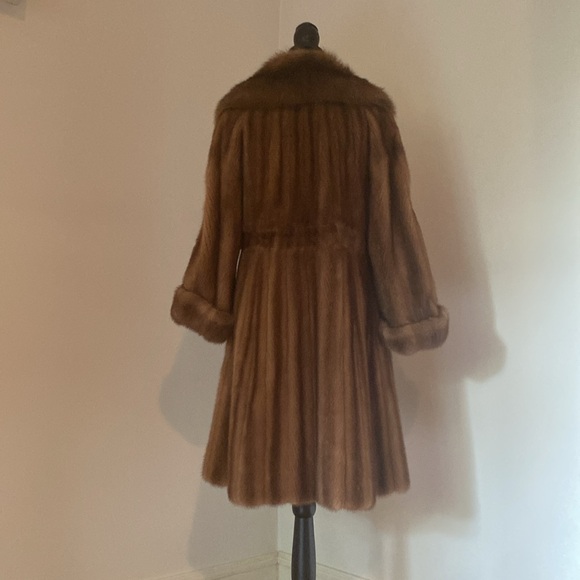 Ultra soft mink coat - Picture 5 of 5